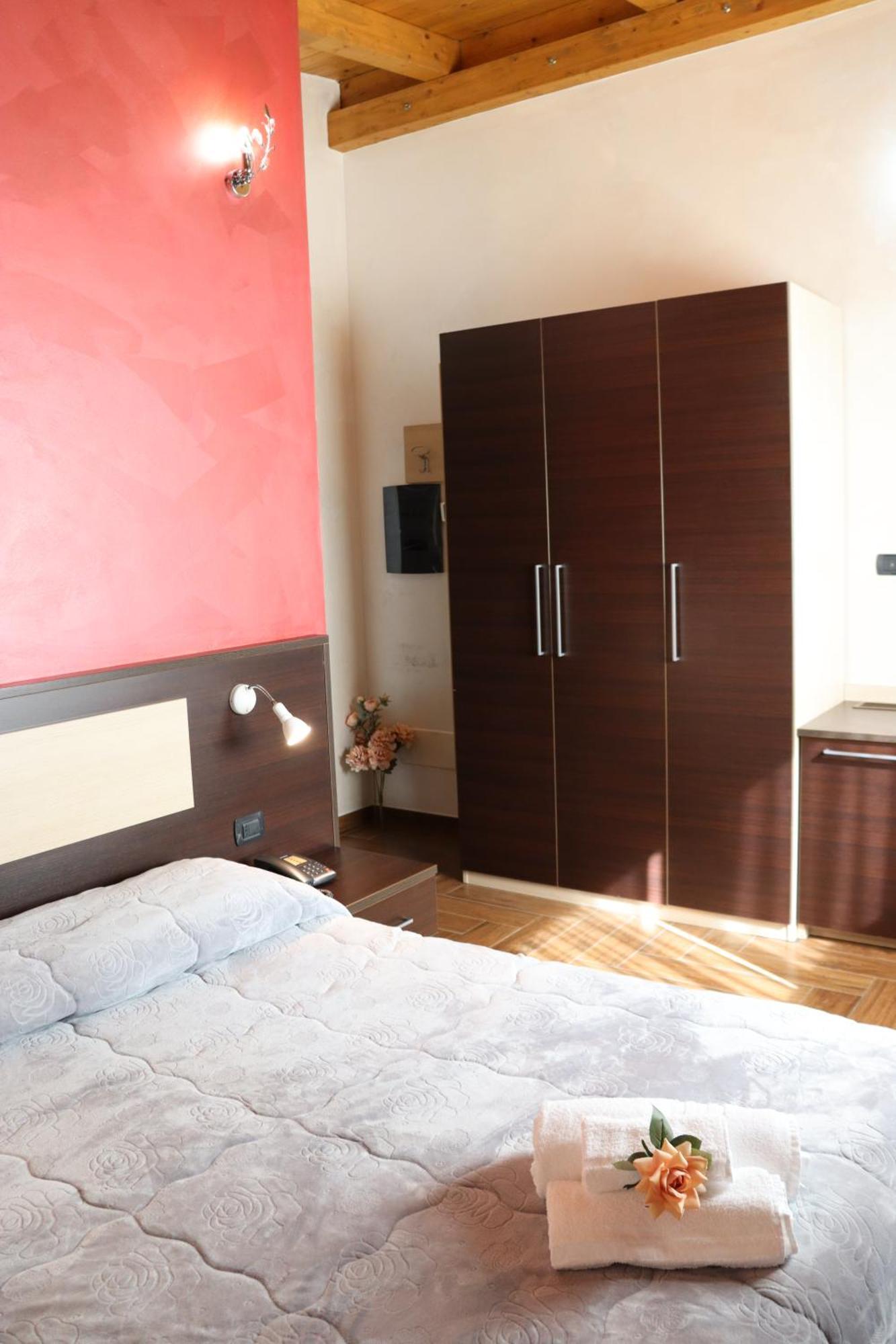 Hotel Paradiso Falerna Buitenkant foto