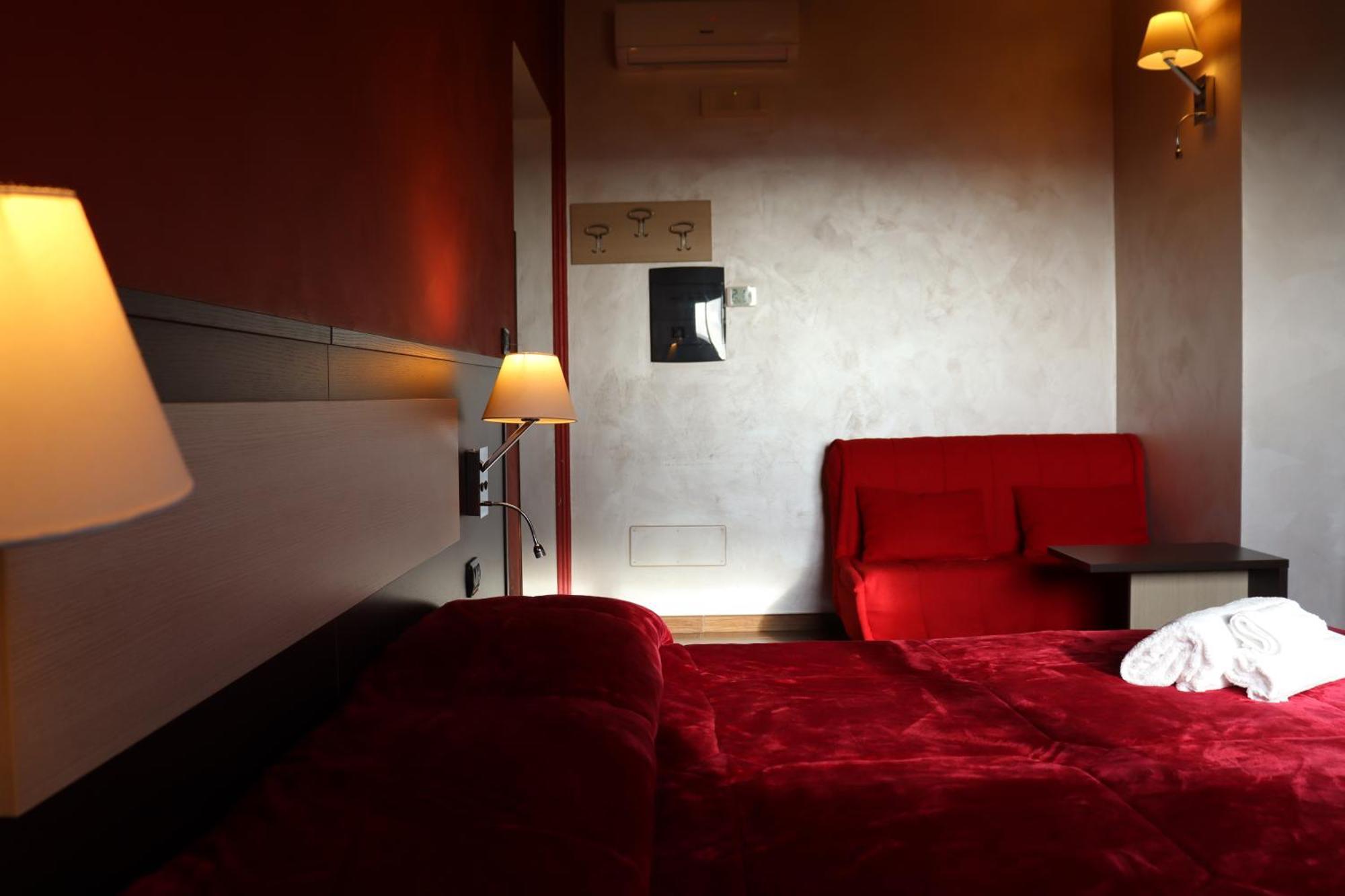 Hotel Paradiso Falerna Buitenkant foto