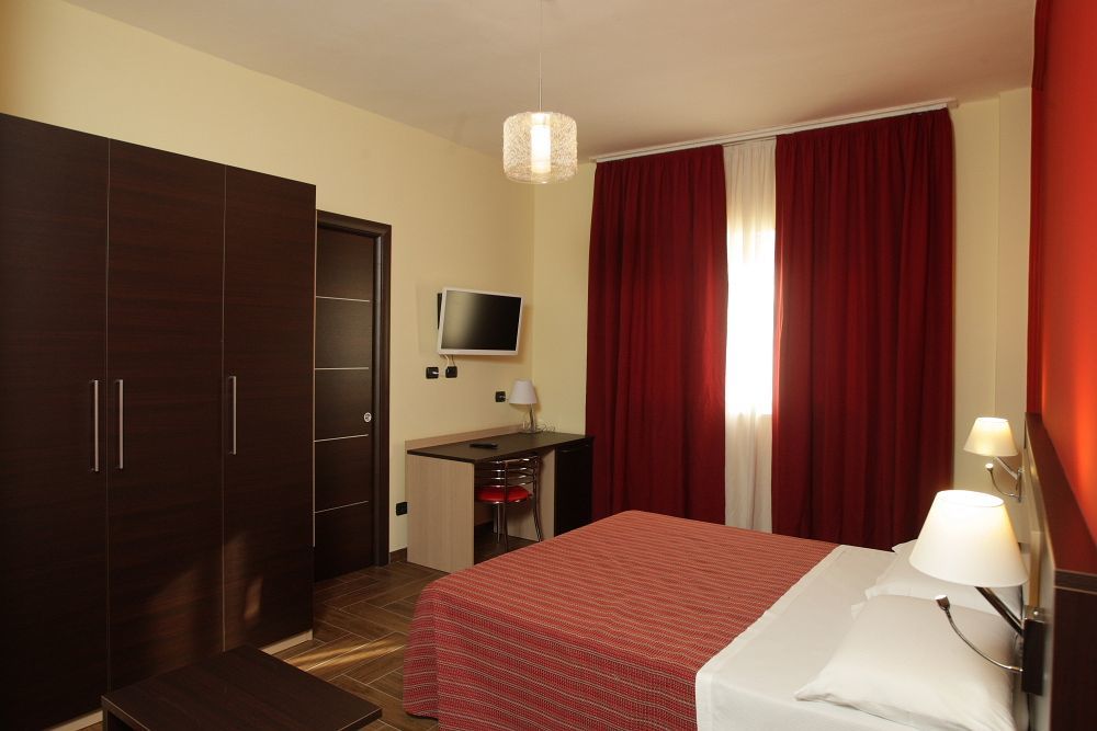 Hotel Paradiso Falerna Buitenkant foto
